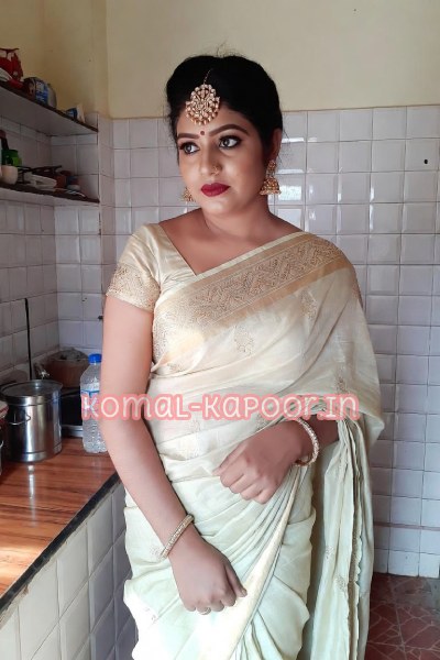 Meera, Housewife escort in Baner, Pune